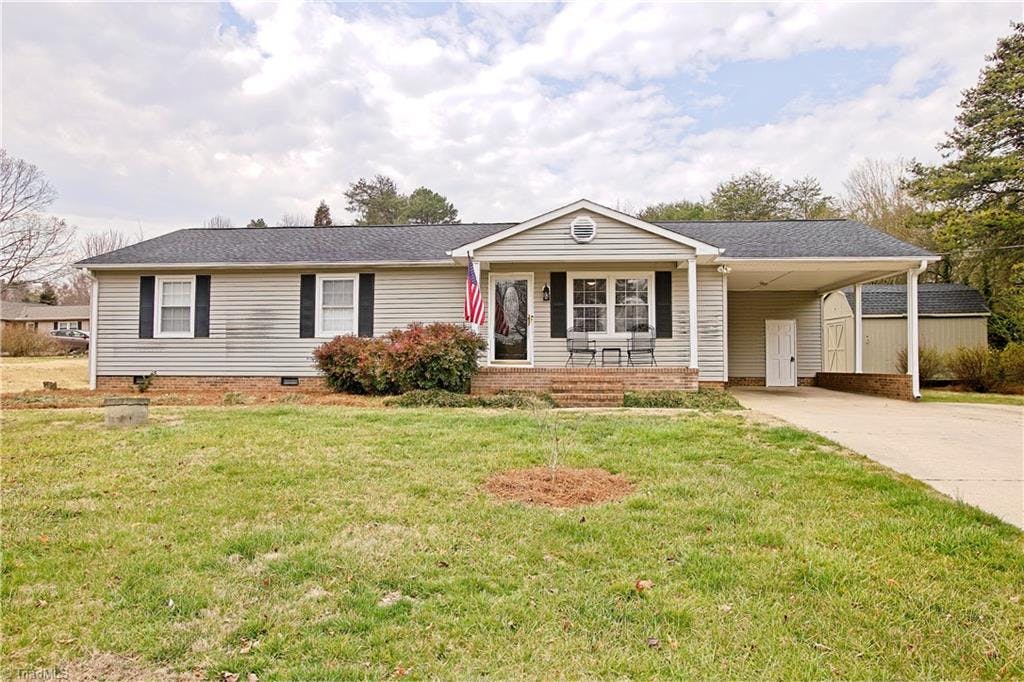Exterior photo of 4403 Hollow Hill Road, Kernersville NC 27284. MLS: 1134227