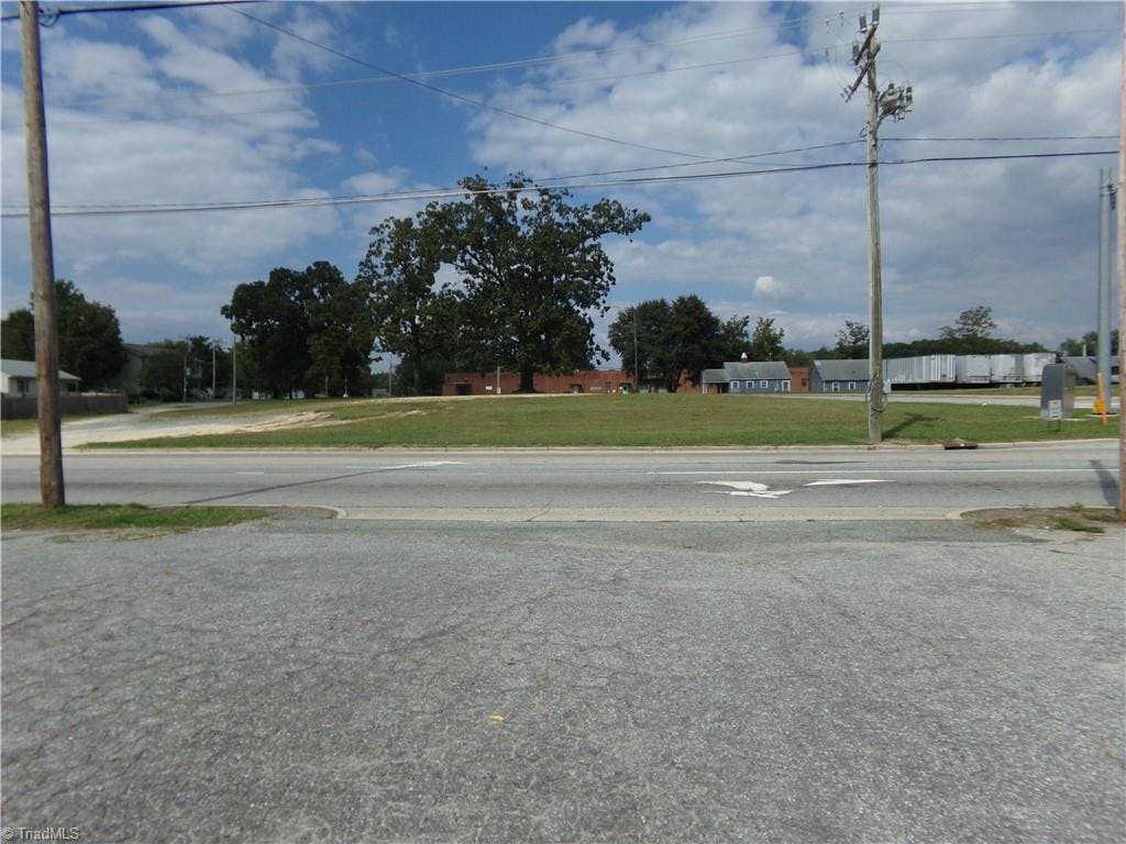 Exterior photo of 00 Lexington Avenue, Thomasville NC 27360. MLS: 1138707
