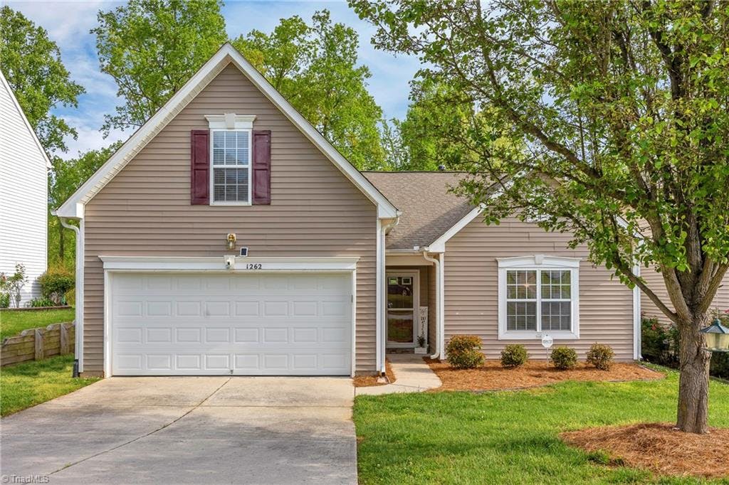 Exterior photo of 1262 Brownsfield Court, High Point NC 27262. MLS: 1140480
