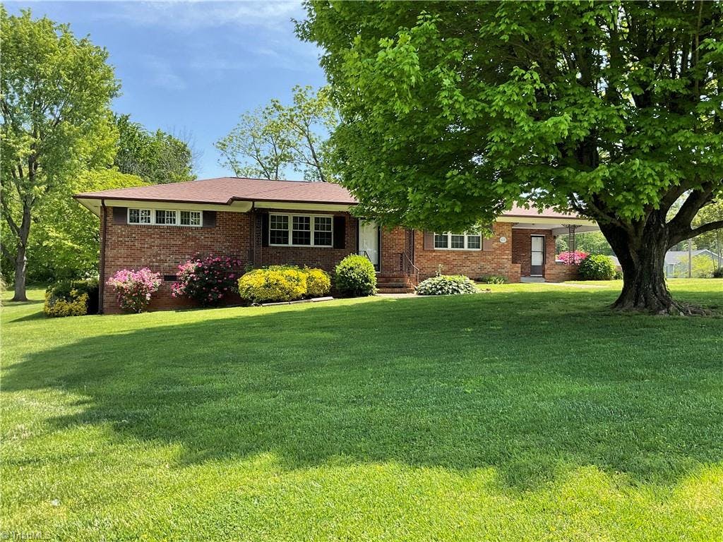 Wouldn't you love to call this 3 bedroom, 2 bath all brick ranch HOME..