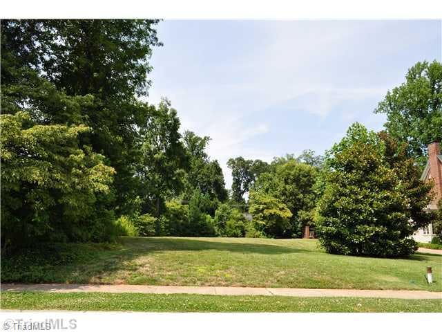 Land/Lot. 308 Irving Place overlooks the Greensboro Country Club s  beautiful Donald J Ross designed golf course.